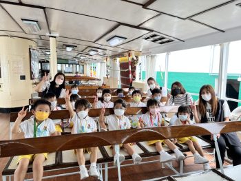 乘坐天星小輪，齊來體驗不同的交通工具！ We are learning the types of public transportations!Let's take the ferry!